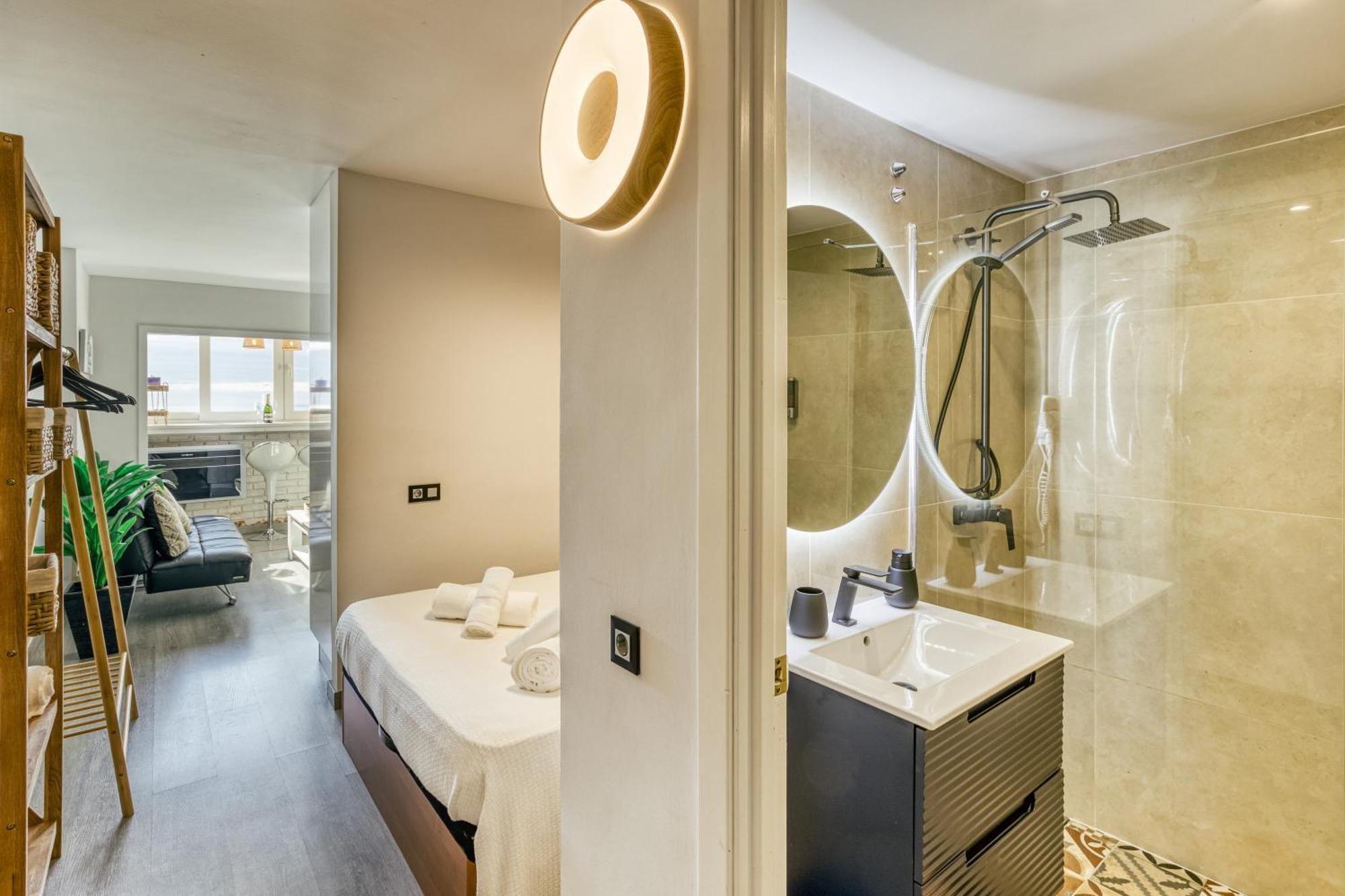 Atic Sun Miami Apartment